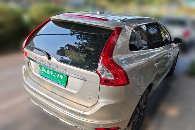 Used Volvo XC60 2017 T5 AWD Smart Upgrade Edition Rear Right 45 Deg