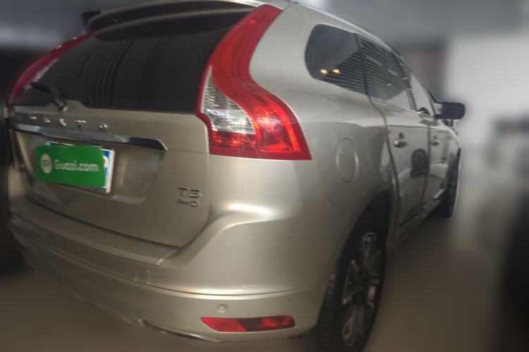 Used Volvo XC60 2017 T5 AWD Smart Upgrade Edition Rear Right 45 Deg