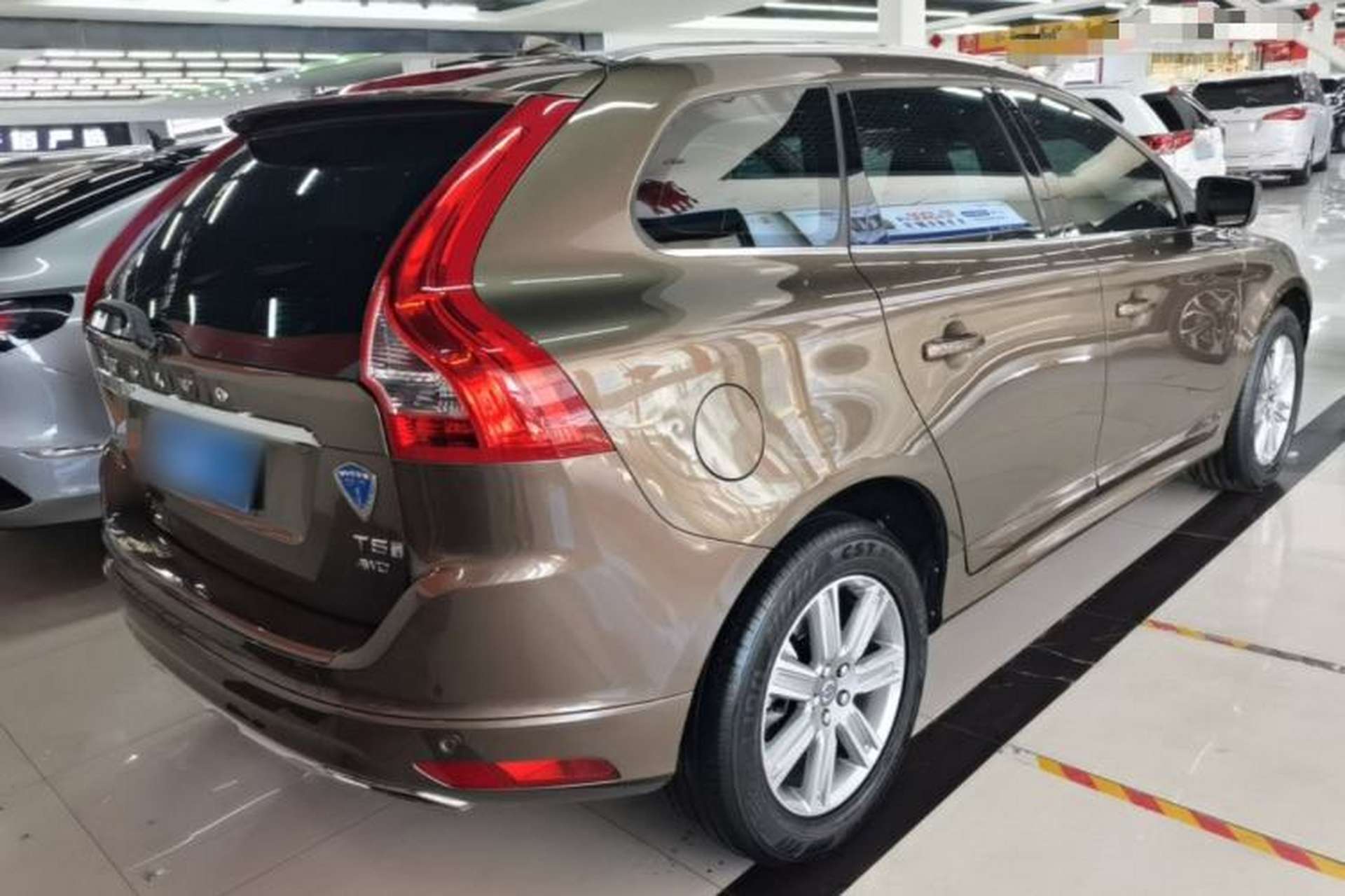 Used Volvo XC60 2017 T5 AWD Smart Upgrade Edition Rear Right 45 Deg
