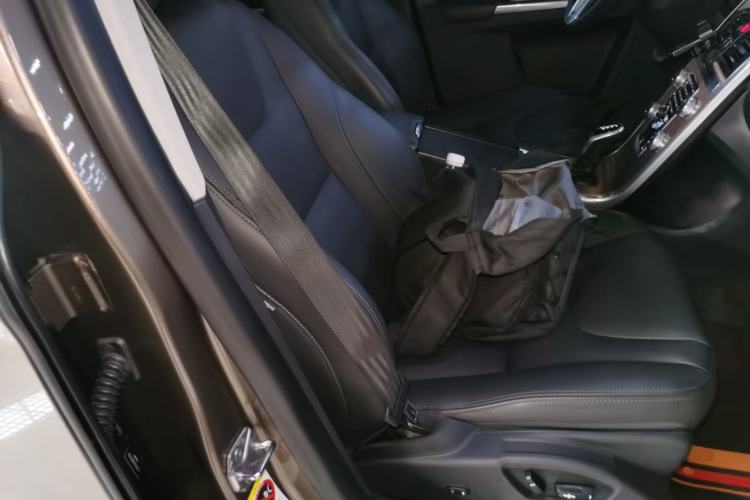 Used Volvo XC60 2017 T5 Smart Upgrade Edition Right Front Seat