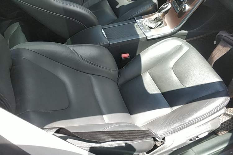 Used Volvo XC60 2017 T5 Smart Upgrade Edition Right Front Seat
