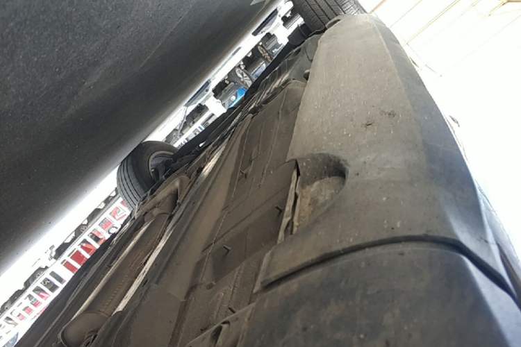 Used Volvo XC60 2017 T5 Smart Upgrade Edition Right Side Sill