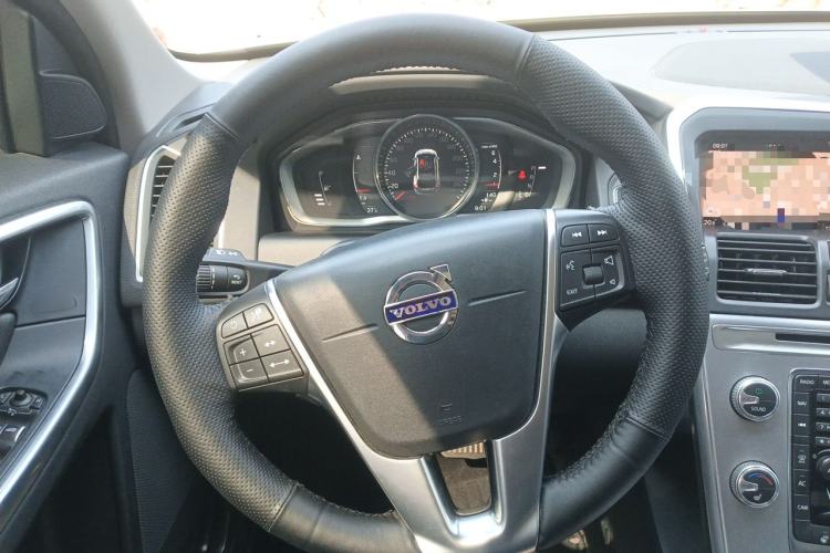 Used Volvo XC60 2017 T5 AWD Smart Upgrade Edition Steering Wheel
