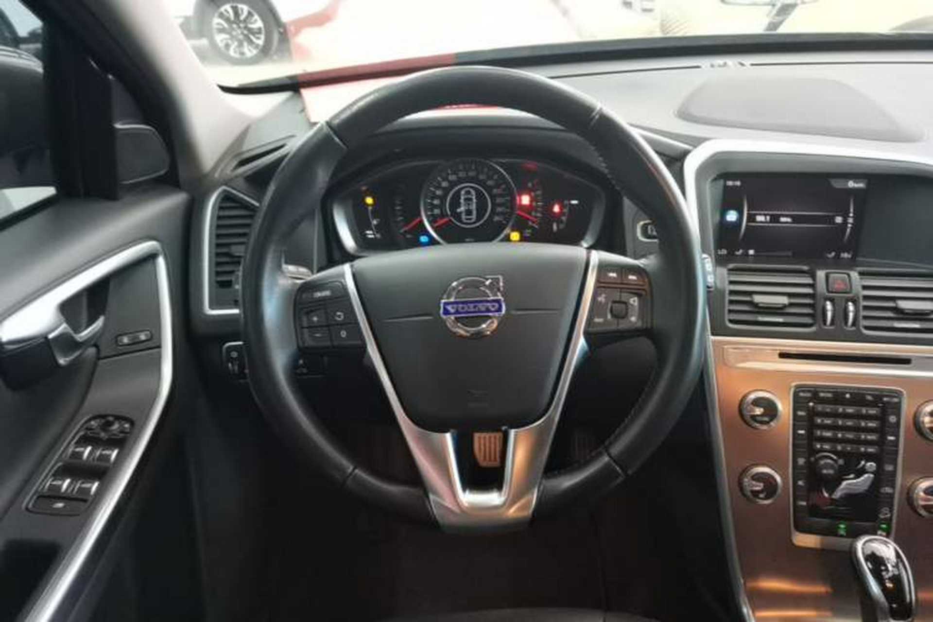 Used Volvo XC60 2017 T5 AWD Smart Upgrade Edition Steering Wheel