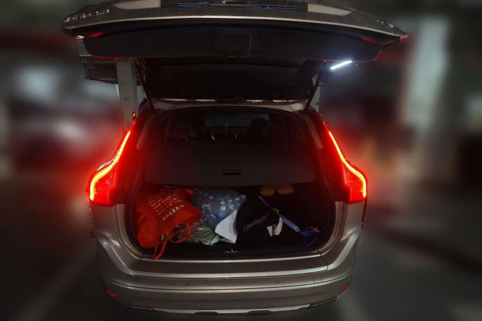 Used Volvo XC60 2017 T5 Smart Upgrade Edition Trunk