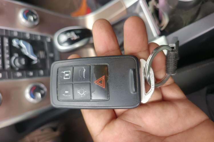 Used Volvo XC60 2017 T5 Smart Upgrade Edition Vehicle Key