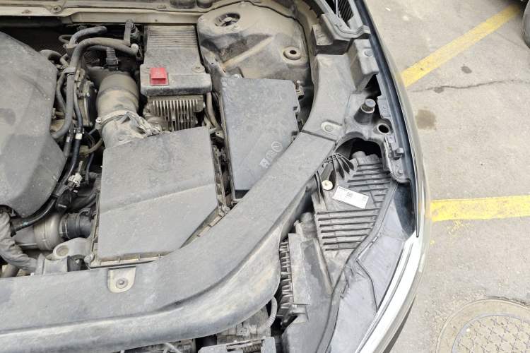 Used Volvo XC60 2018 T5 4x4 Zhiya Luxury Edition Engine Bay Left