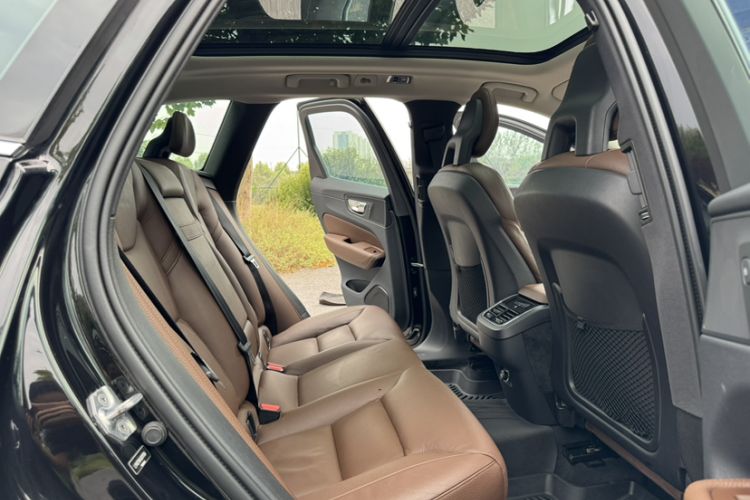 Used Volvo XC60 2018 T5 4x4 Zhiya Luxury Edition Interior 10