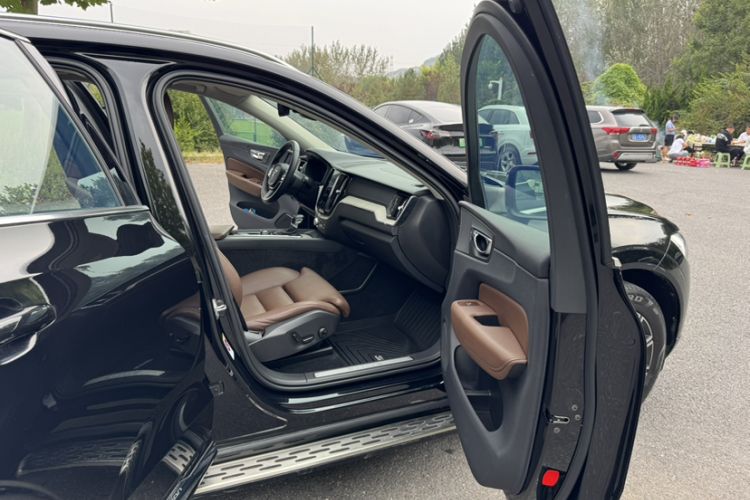 Used Volvo XC60 2018 T5 4x4 Zhiya Luxury Edition Interior 11