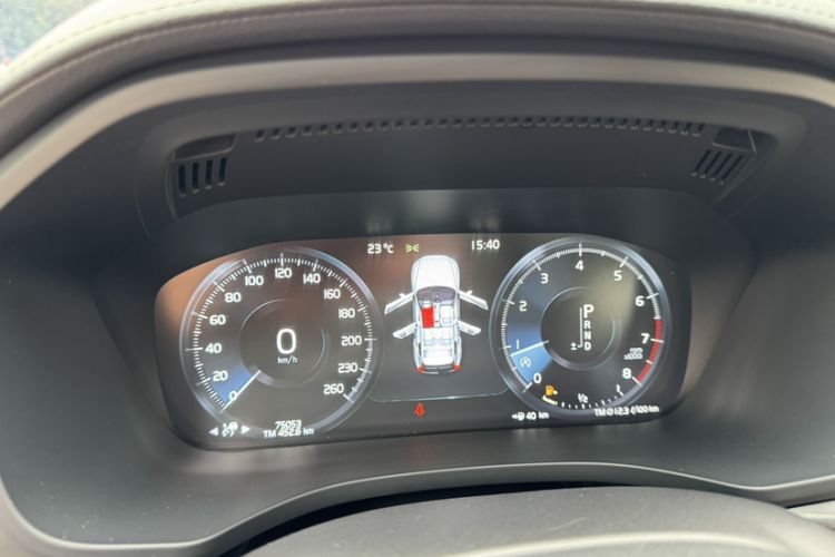 Used Volvo XC60 2018 T5 4x4 Zhiya Luxury Edition Interior 2