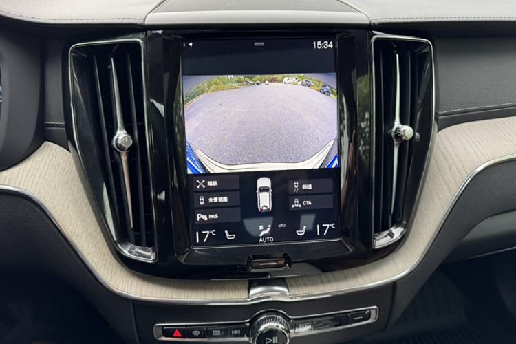 Used Volvo XC60 2018 T5 4x4 Zhiya Luxury Edition Interior 3