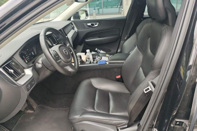 Used Volvo XC60 2018 T5 4x4 Smart Edition Left Front Seat