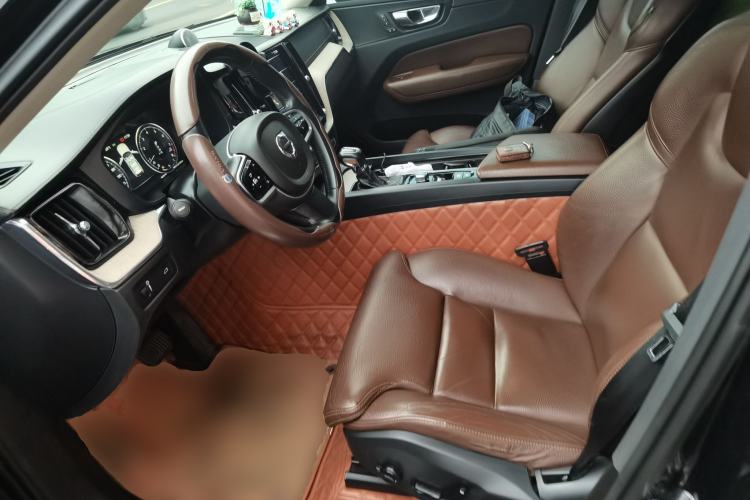 Used Volvo XC60 2018 T5 4x4 Zhiya Luxury Edition Left Front Seat