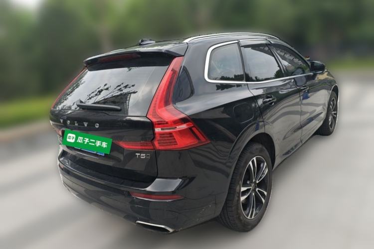 Used Volvo XC60 2018 T5 4x4 Smart Edition Rear Right 45 Deg