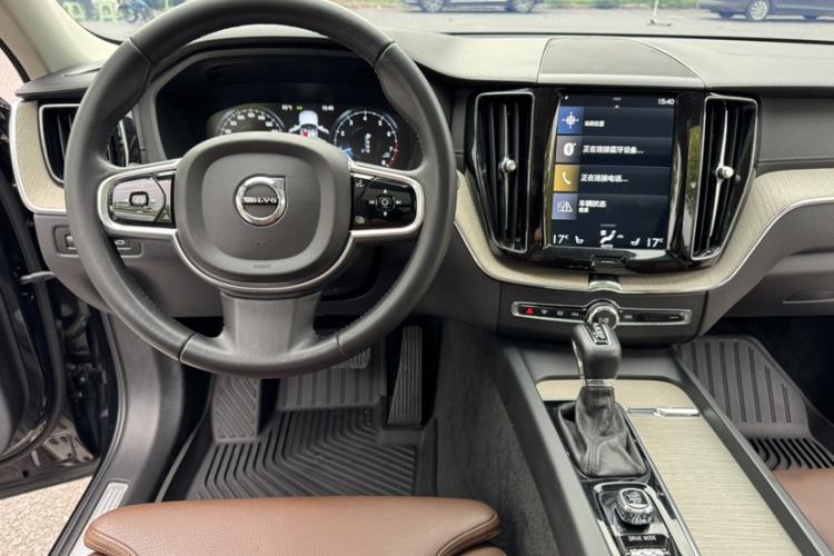 Used Volvo XC60 2018 T5 4x4 Zhiya Luxury Edition Steering Wheel