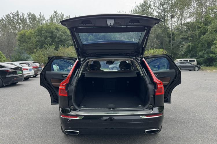 Used Volvo XC60 2018 T5 4x4 Zhiya Luxury Edition Trunk