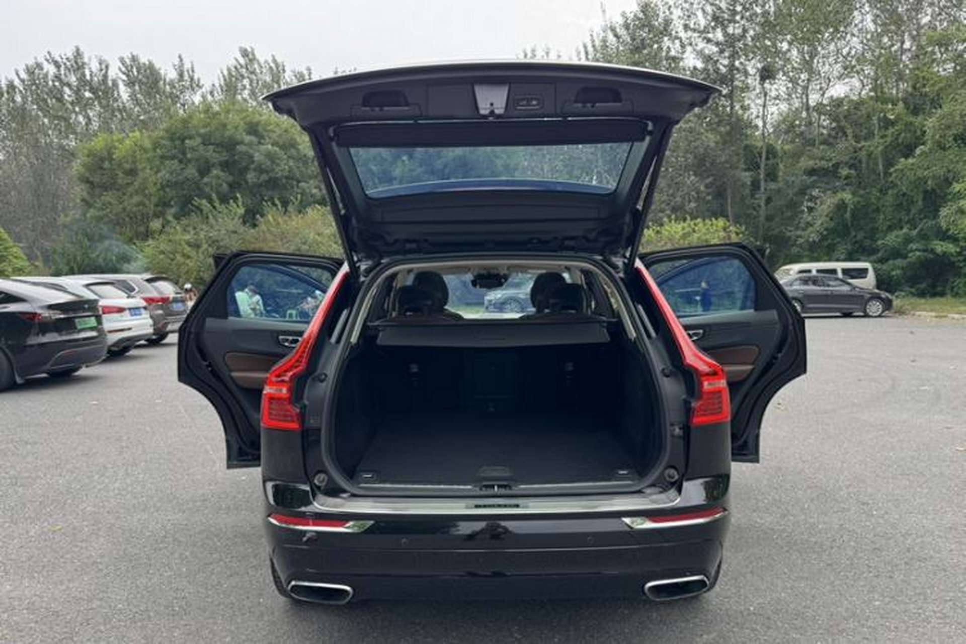 Used Volvo XC60 2018 T5 4x4 Zhiya Luxury Edition Trunk