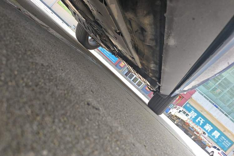 Used Volvo XC60 2018 T5 4x4 Zhiya Sport Edition Chassis Front Left