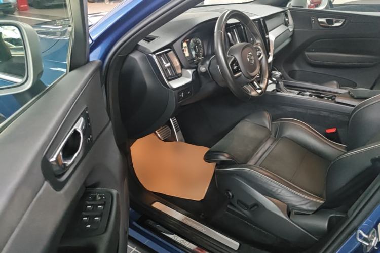 Used Volvo XC60 2018 T5 4x4 Smart & Sporty Edition Driver Seat