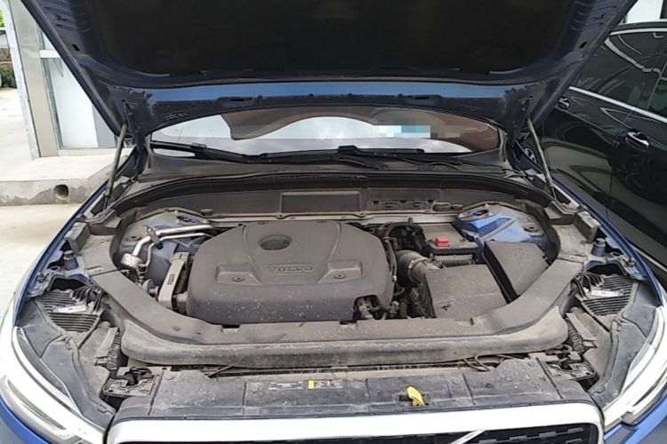 Used Volvo XC60 2018 T5 4x4 Zhiya Sport Edition Engine Bay