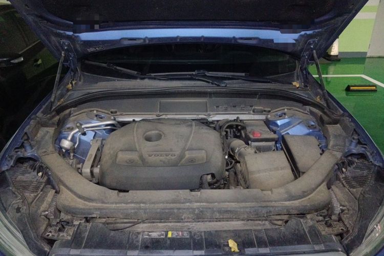 Used Volvo XC60 2018 T5 4x4 Zhiya Sport Edition Engine Bay