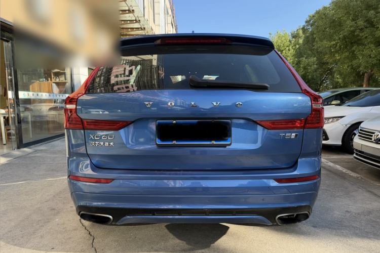 Used Volvo XC60 2018 T5 4x4 Smart & Sporty Edition Exterior 1