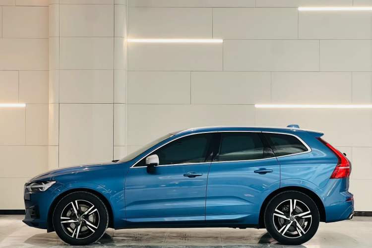 Used Volvo XC60 2018 T5 4x4 Zhiya Sport Edition Exterior 3