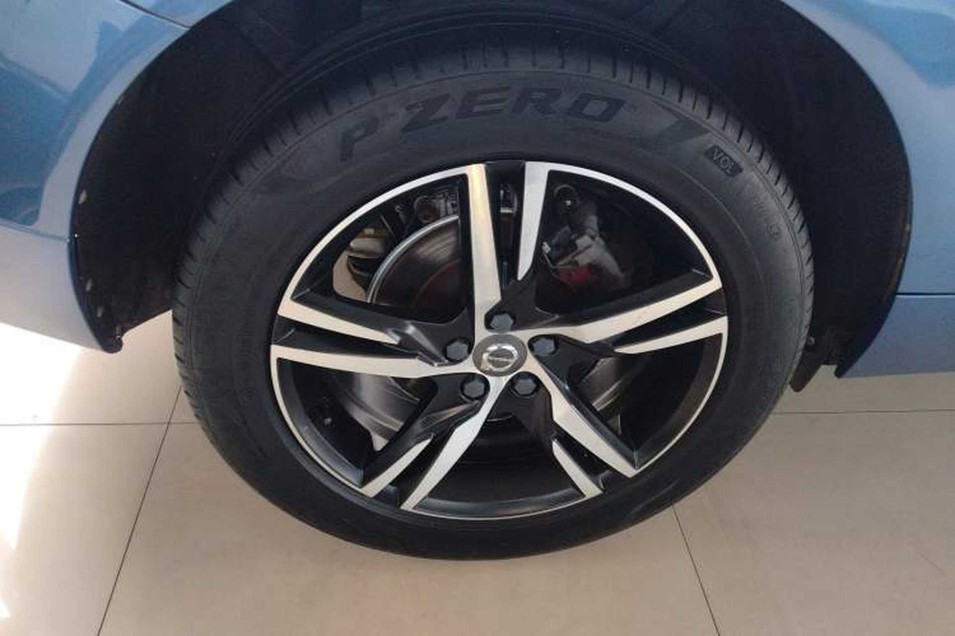 Used Volvo XC60 2018 T5 4x4 Smart & Sporty Edition Exterior 5