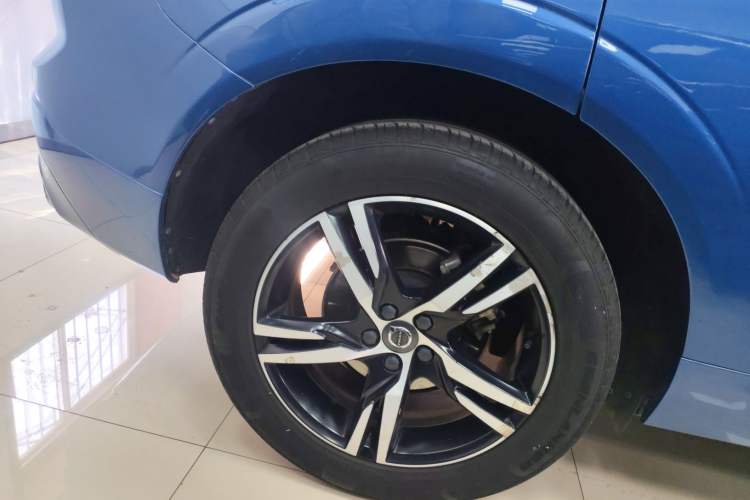 Used Volvo XC60 2018 T5 4x4 Smart & Sporty Edition Exterior 5