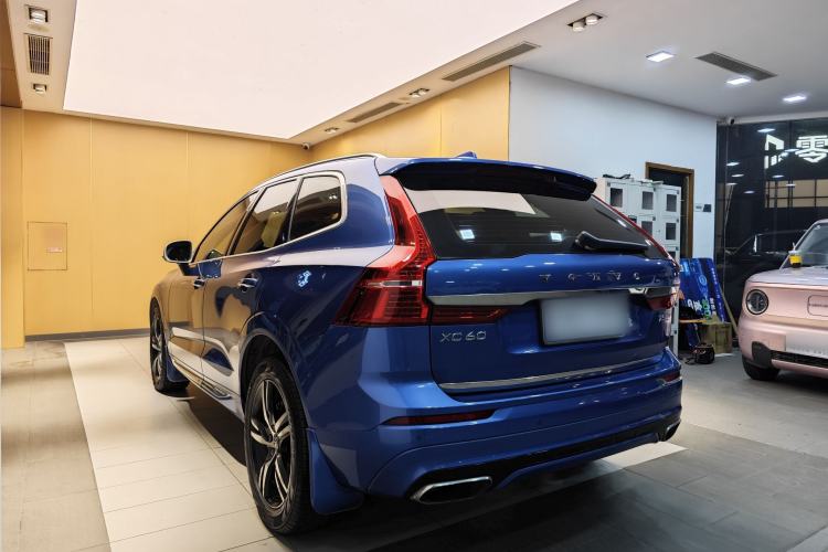 Used Volvo XC60 2018 T5 4x4 Smart & Sporty Edition Exterior 8