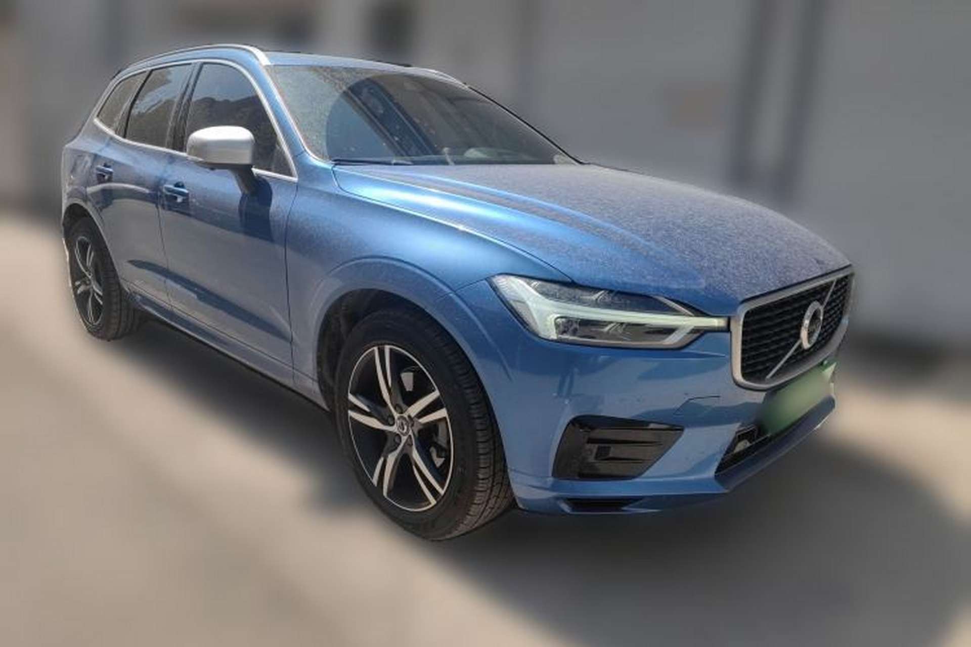 Used Volvo XC60 2018 T5 4x4 Smart & Sporty Edition Front Right 45 Deg