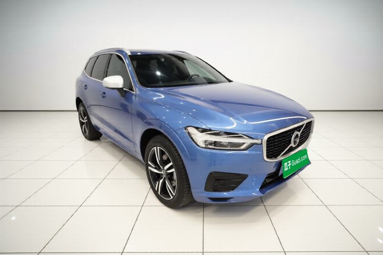 Used Volvo XC60 2018 T5 4x4 Zhiya Sport Edition Front Right 45 Deg