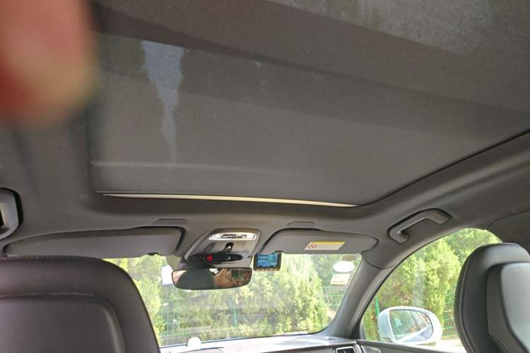 Used Volvo XC60 2018 T5 4x4 Zhiya Sport Edition Headliner