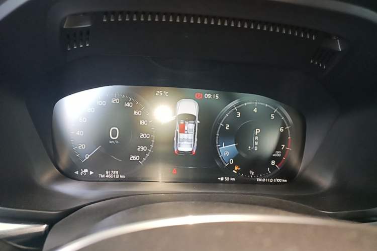 Used Volvo XC60 2018 T5 4x4 Zhiya Sport Edition Instrument Cluster