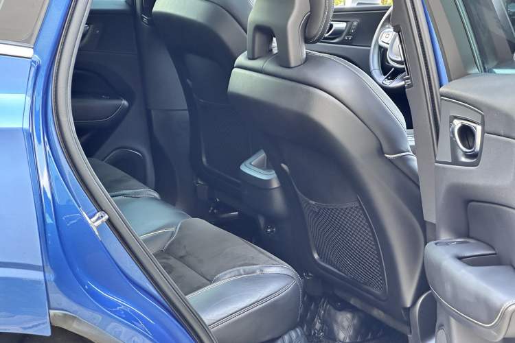 Used Volvo XC60 2018 T5 4x4 Smart & Sporty Edition Interior 11