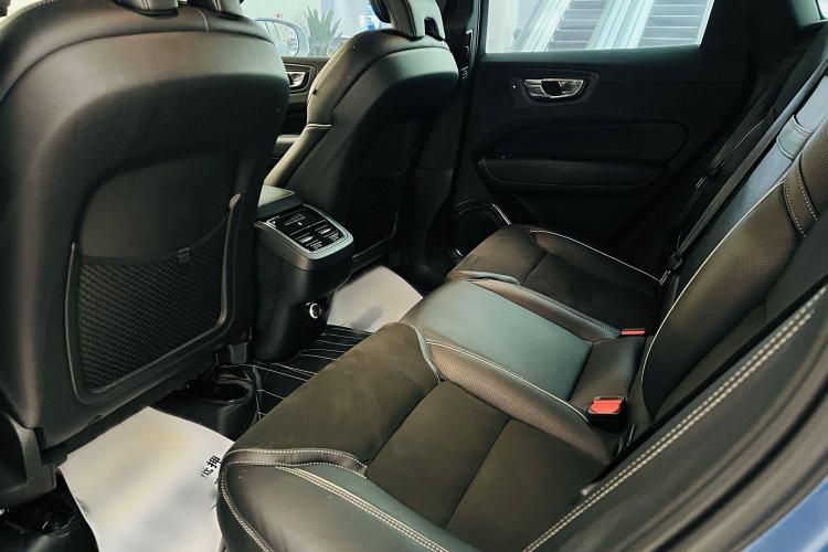 Used Volvo XC60 2018 T5 4x4 Zhiya Sport Edition Interior 3