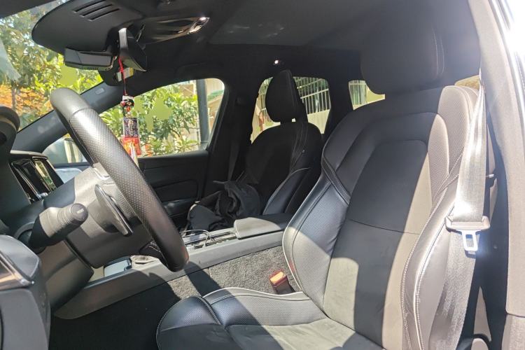Used Volvo XC60 2018 T5 4x4 Smart & Sporty Edition Left Front Seat
