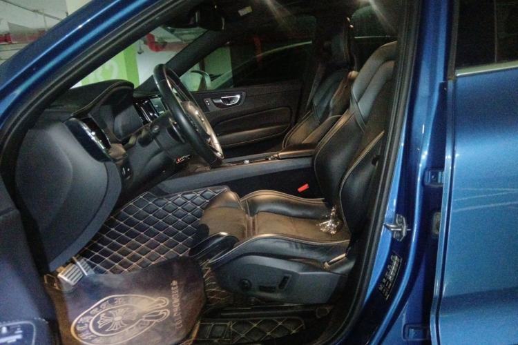 Used Volvo XC60 2018 T5 4x4 Zhiya Sport Edition Left Front Seat