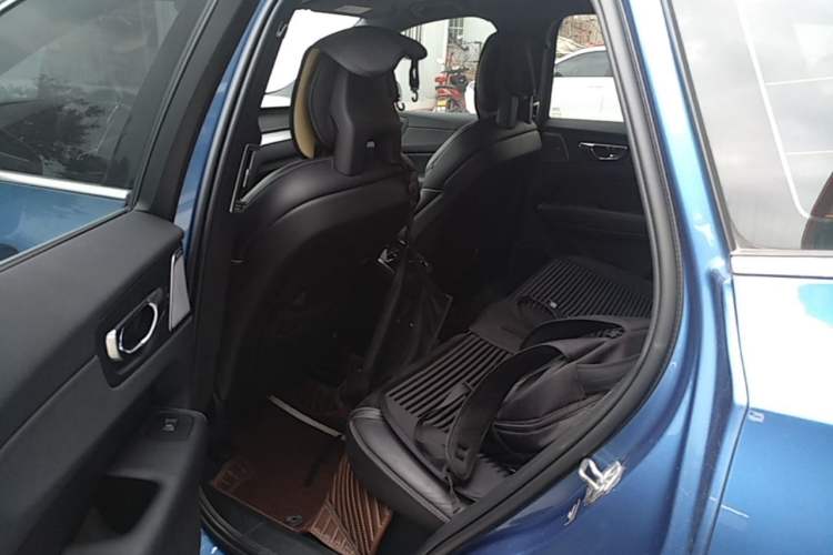 Used Volvo XC60 2018 T5 4x4 Zhiya Sport Edition Left Rear Seat