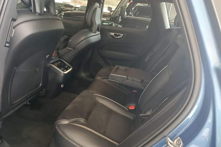 Used Volvo XC60 2018 T5 4x4 Zhiya Sport Edition Left Rear Seat