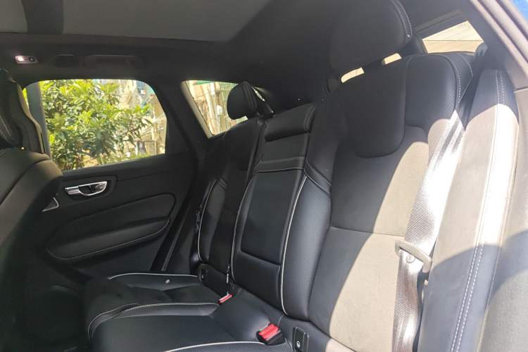 Used Volvo XC60 2018 T5 4x4 Smart & Sporty Edition Left Rear Seat
