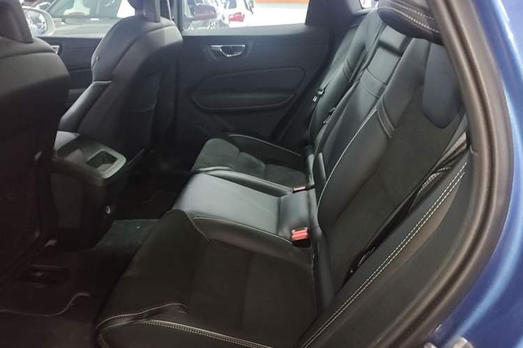 Used Volvo XC60 2018 T5 4x4 Smart & Sporty Edition Left Rear Seat
