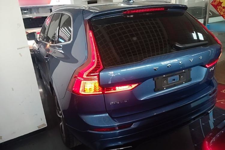 Used Volvo XC60 2018 T5 4x4 Zhiya Sport Edition Rear Left 45 Deg