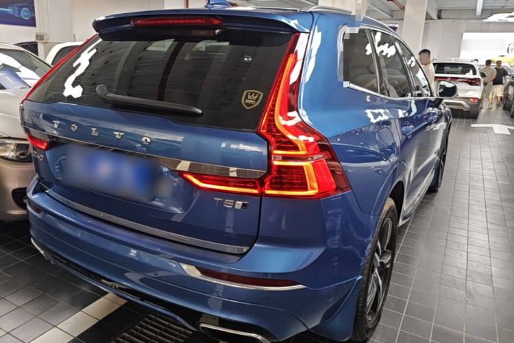 Used Volvo XC60 2018 T5 4x4 Smart & Sporty Edition Rear Right 45 Deg