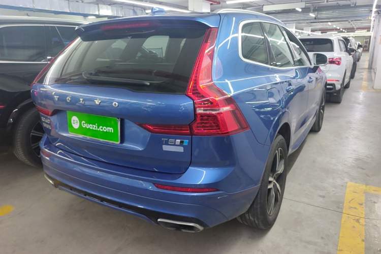 Used Volvo XC60 2018 T5 4x4 Smart & Sporty Edition Rear Right 45 Deg
