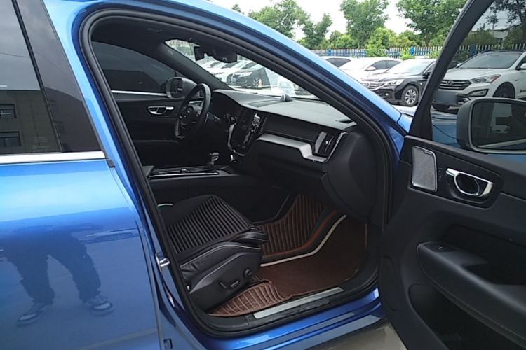 Used Volvo XC60 2018 T5 4x4 Zhiya Sport Edition Right Front Seat
