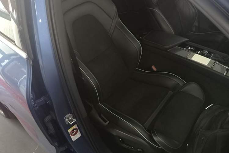 Used Volvo XC60 2018 T5 4x4 Zhiya Sport Edition Right Front Seat