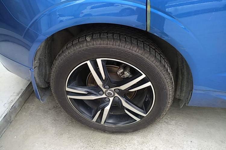Used Volvo XC60 2018 T5 4x4 Zhiya Sport Edition Right Rear Wheel Hub