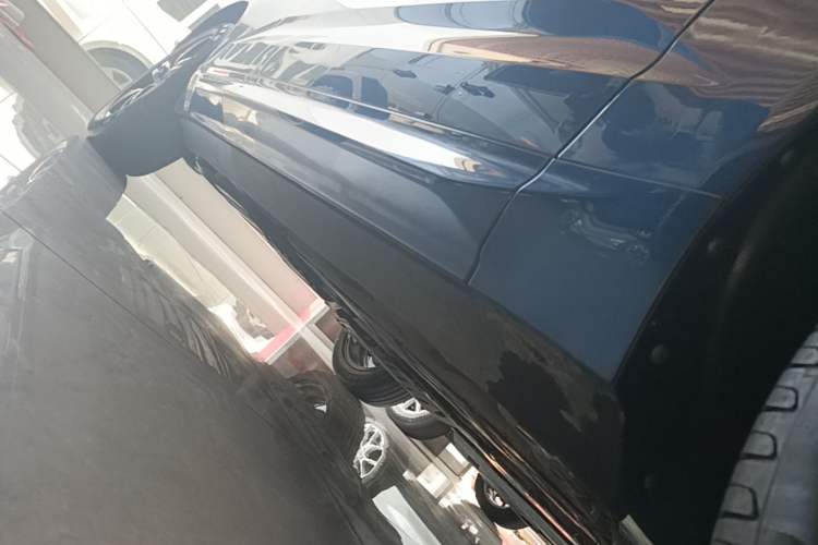 Used Volvo XC60 2018 T5 4x4 Zhiya Sport Edition Right Side Sill