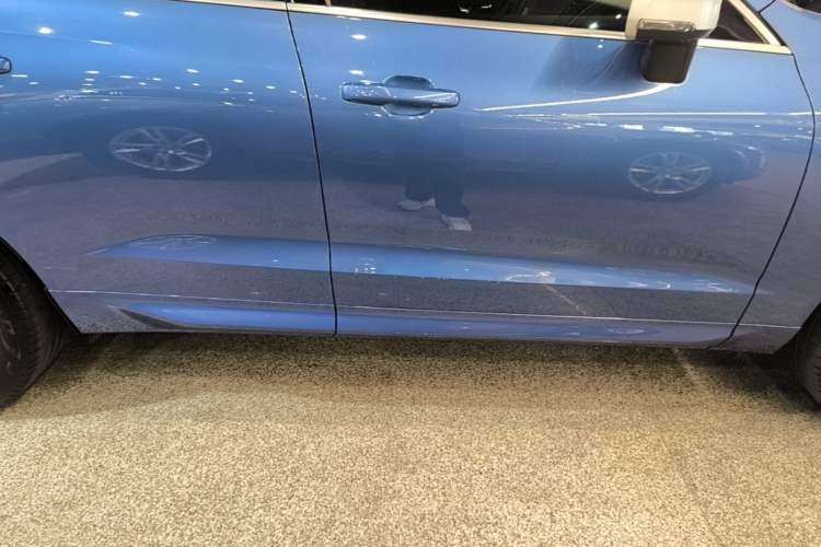 Used Volvo XC60 2018 T5 4x4 Zhiya Sport Edition Right Side Sill